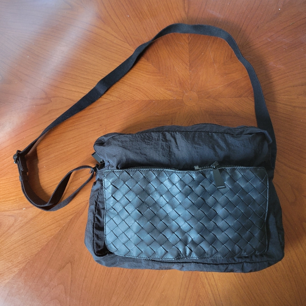 SOLD Bottega Veneta Black Nylon Intrecciato Foldable Crossbody Messenger Bag
